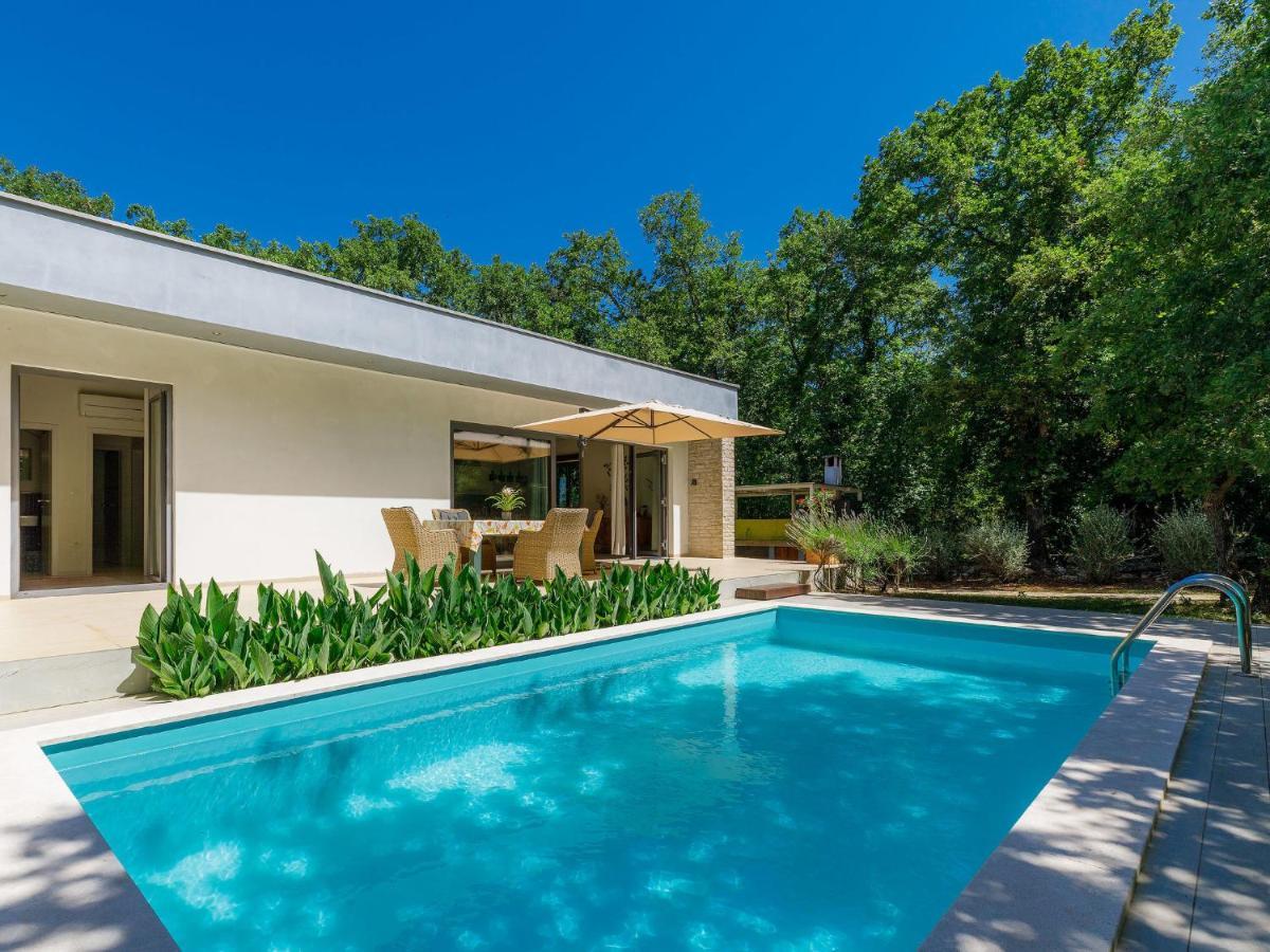 Holiday Home Villa Frleti By Interhome Umag Exterior photo